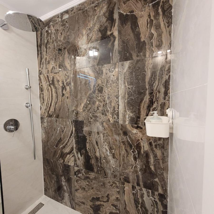 Studio 10 - Catedral Residence Bucharest - Free Parking Luaran gambar